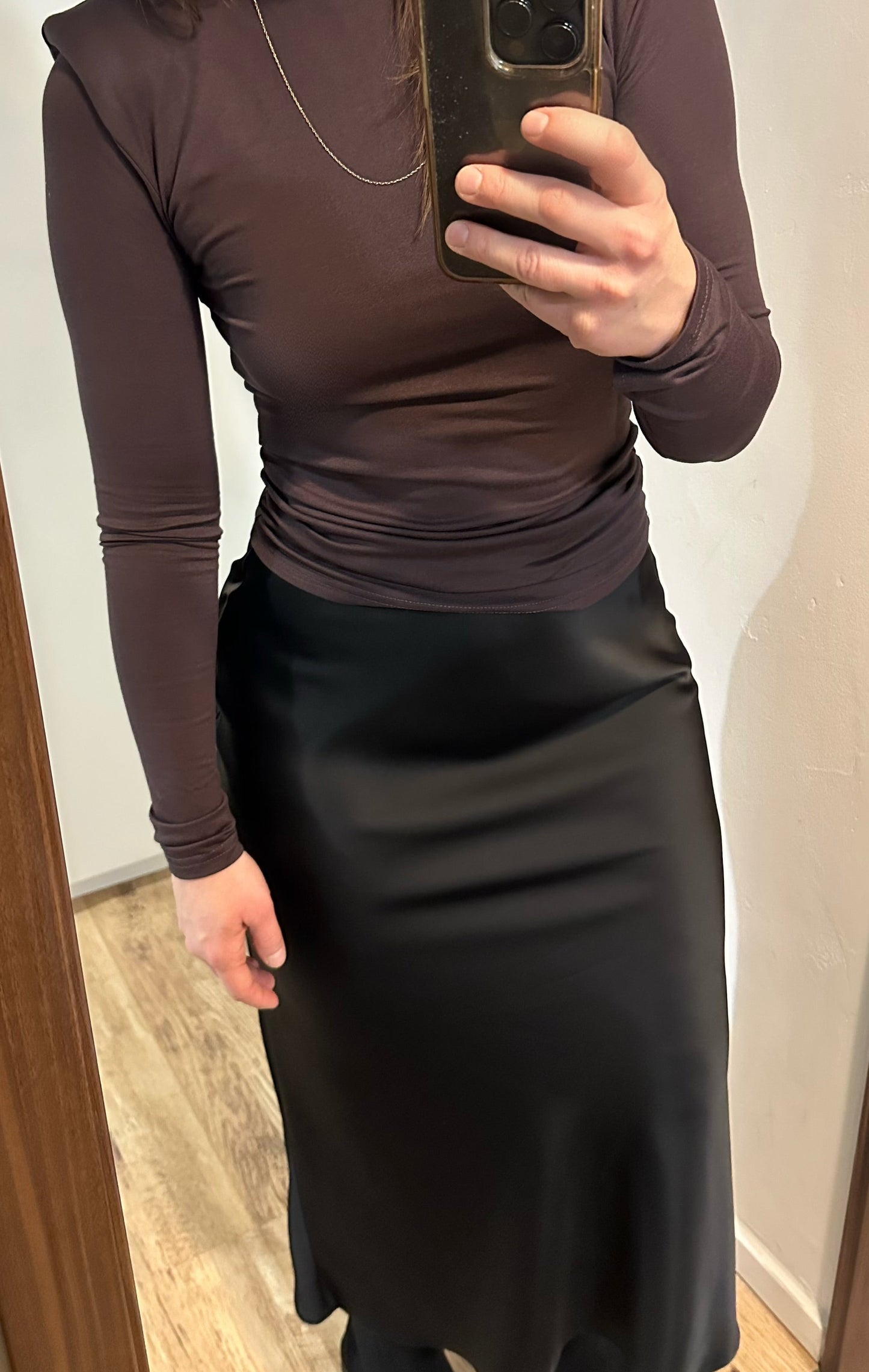 Spódnica satynowa