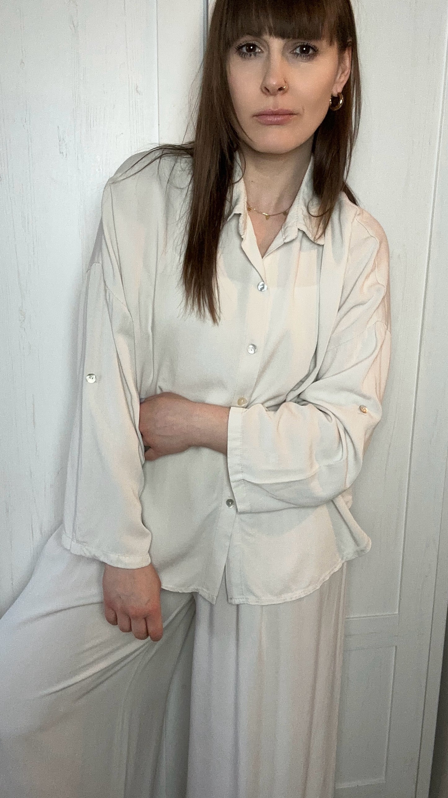 Komplet Suri z przewiewnego materiału- kremowy